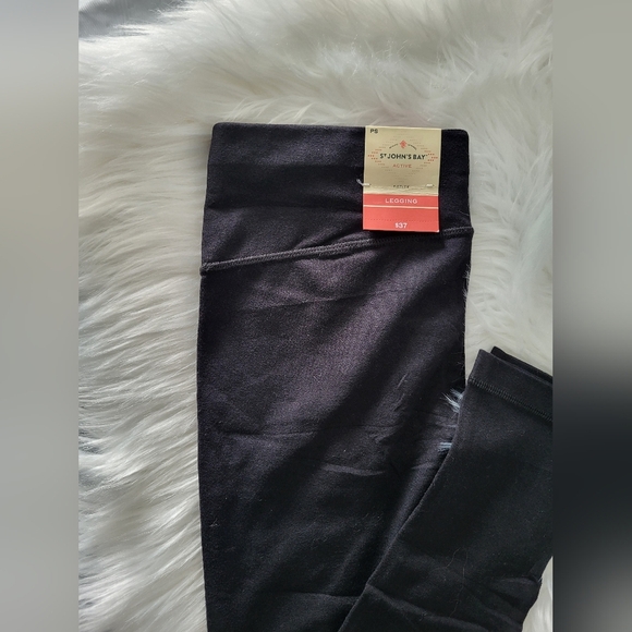 NEW St. John's Bay Black Leggings Slim Fit Size Small  (24) - Picture 4 of 6